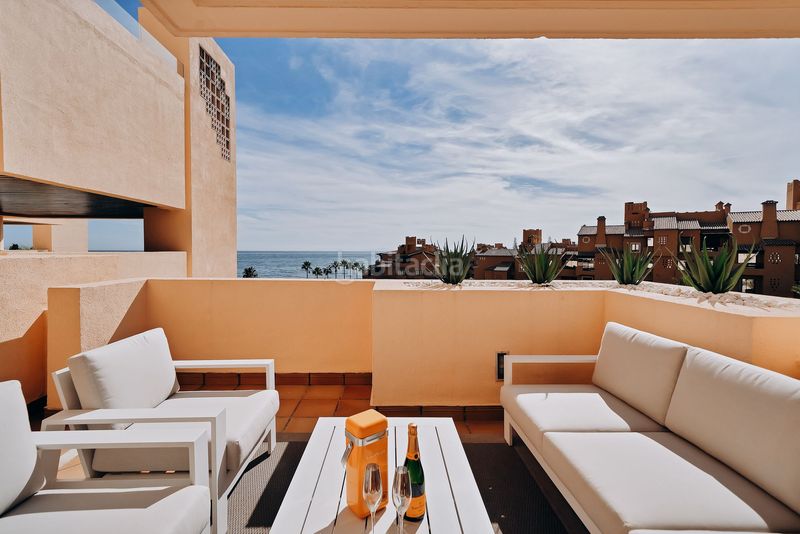 Foto fb3146c9-d924-41bb-8201-d0bc0301627c. Rent penthouse in Zona de Punta Plata Estepona
