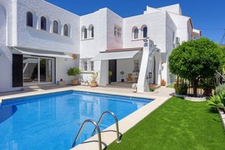 House in Los Pacos