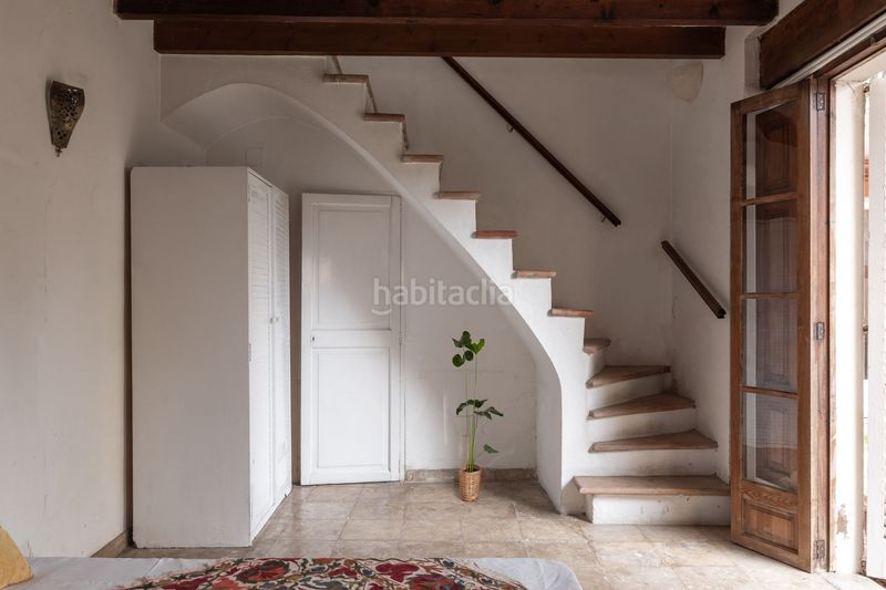 Foto 6fba9ea7-c3ff-4f0a-bb1e-aad32e4bda26. Casa adossada a La Missió Palma de Mallorca