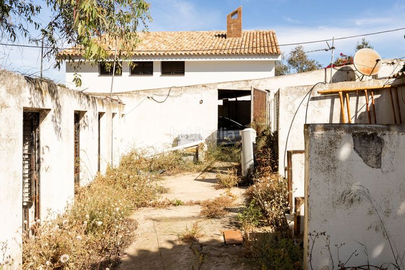 Foto ba2f5678-ceac-41a0-bebe-dffb7c460f4a. Terreny residencial a Limonar Málaga