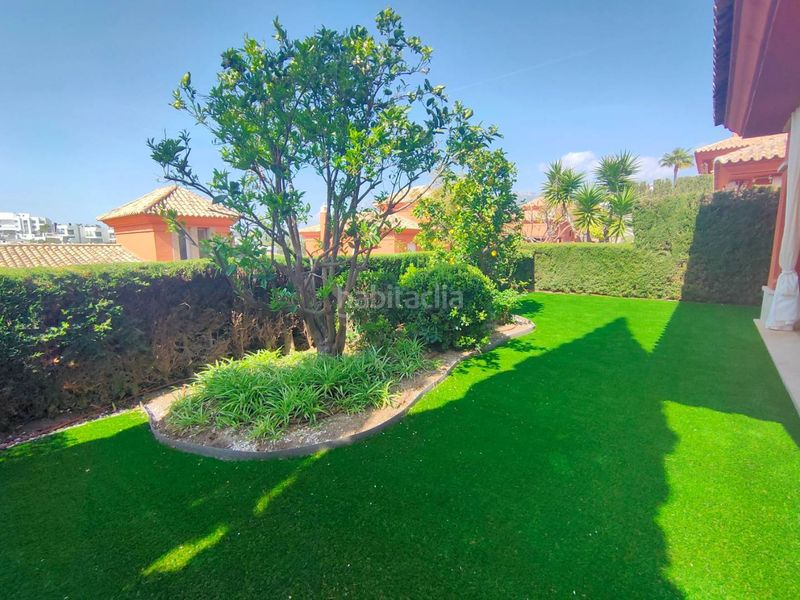 Foto 264546fa-9ab8-4529-a7d1-eb0b568a0607. Miete reihenhaus in bahía de Marbella Marbella