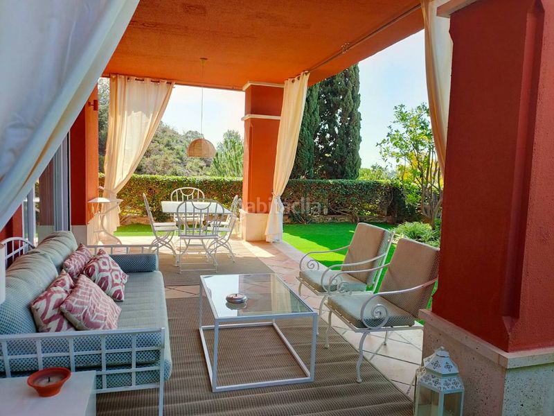 Foto bd14ed39-fa8c-42c7-8af4-ef1a27867e14. Miete reihenhaus in bahía de Marbella Marbella