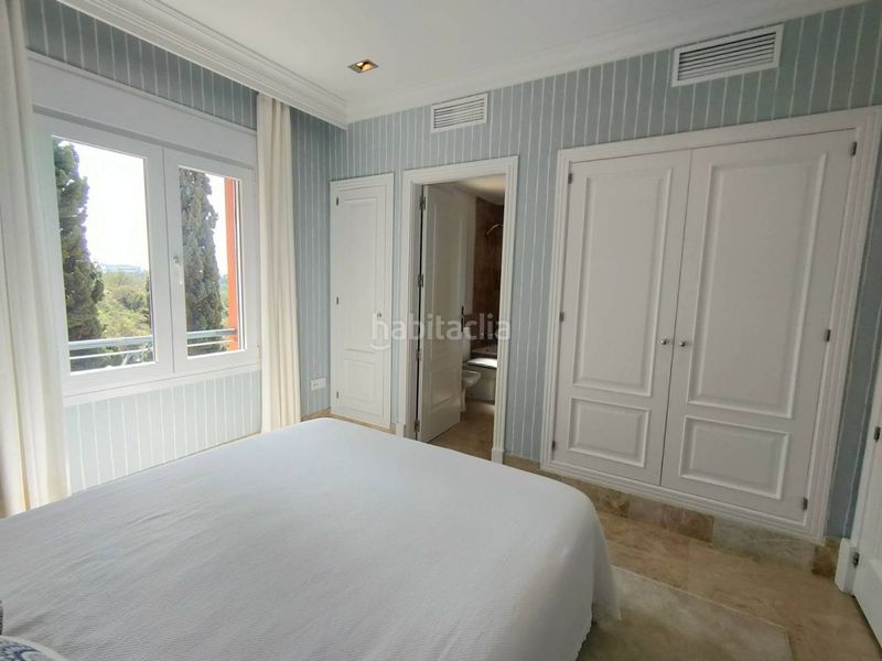 Foto eecaa699-fcf0-4d96-a88a-c4b5a8d7450f. Miete reihenhaus in bahía de Marbella Marbella