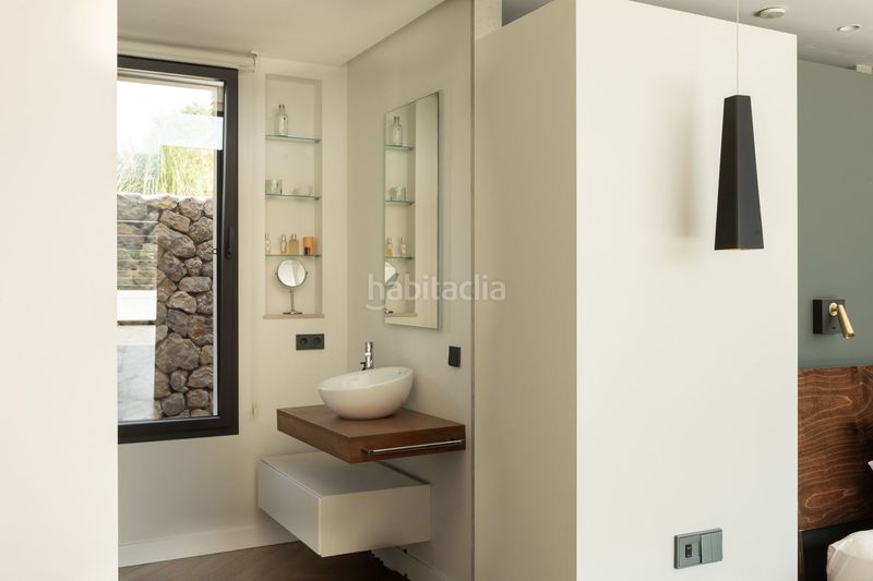 Foto a96ea97c-55bc-4028-955c-635ce493ac1d. House in Selva