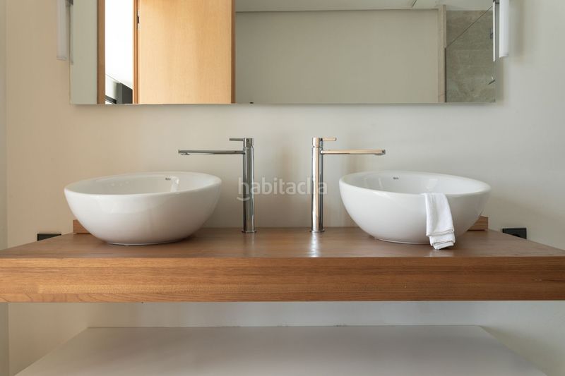 Foto b94fb1da-a183-4d31-86d1-81dba53da271. House in Selva