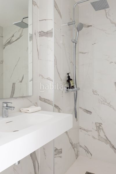 Foto 52626ff8-9d9a-471b-b681-cdf162d13ff3. Apartamento en Limonar Málaga