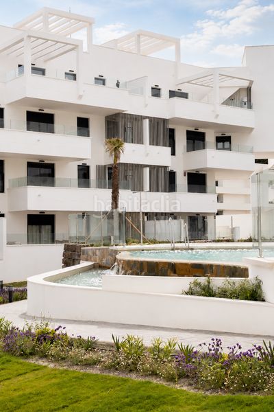 Foto ecbbcc5a-16f0-440c-9713-4d79b9205db8. Apartamento en Limonar Málaga