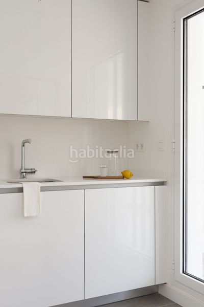 Foto edad46cd-28f9-45f6-b8c6-1dee076afd80. Apartamento en Limonar Málaga