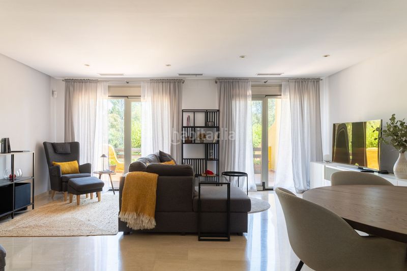 Foto 8a740606-8043-44a0-a951-c231bf5ba3f9. Casa adossada a Nagüeles Alto Marbella