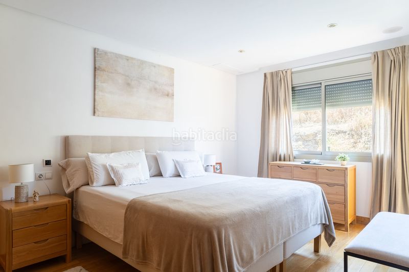 Foto e2a07ea3-6c86-49bb-8e00-204b31d00c4d. Casa adossada a Nagüeles Alto Marbella