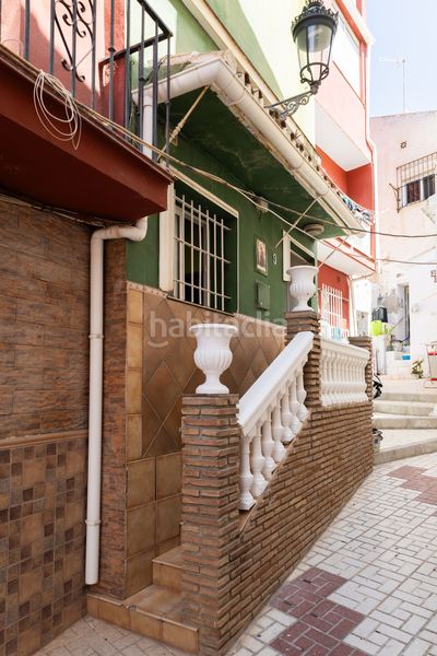 Foto 020fb0eb-c630-491b-8f8f-c09769b7f20b. Casa adossada a El Palo Málaga