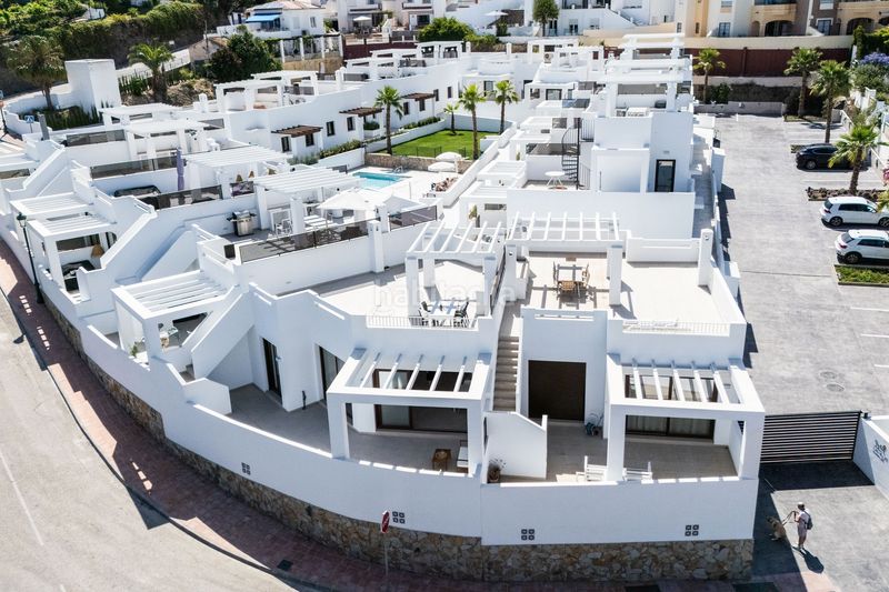 Foto ecc45b2d-ebf3-4663-8446-7e64bb78c37c. Zweistöckige wohnung in Chaparil - Torrecilla - Punta Lara Nerja