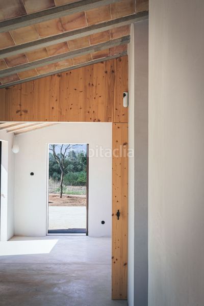 Foto c4efe582-e0f1-46ba-8d95-b63516ffeced. Masia a Zona Rústica - Interior Campos