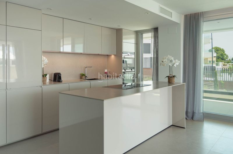 Foto 60de3d40-7445-4296-9681-3ba69f2ba653. Apartament a El Higuerón Fuengirola