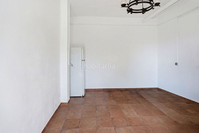 Foto c259f5fd-89ad-4e45-b1f2-f9874985104e. Masia a Limonar Málaga
