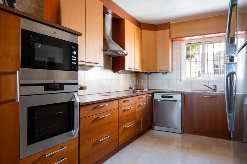 Foto e685c572-94e1-4702-8c8f-a28134b65392. Casa adossada a Centro Benalmádena