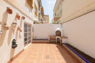 Casa adossada a Camino de Antequera