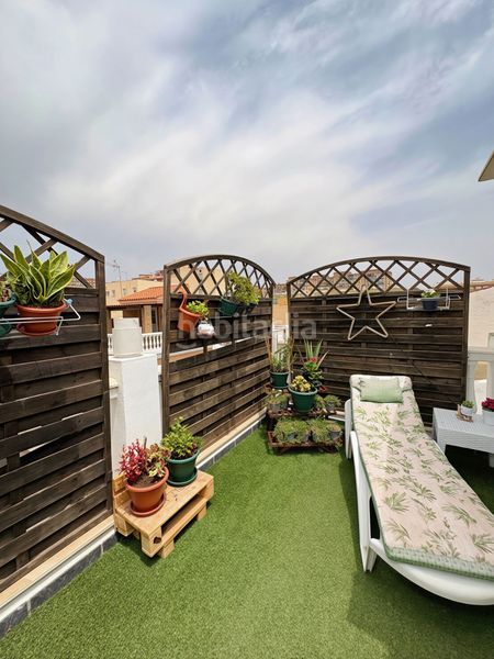 Foto 9e50e668-f3f9-4d1a-a711-649341304192. Casa a schiera in Parque Ayala - Jardín de la Abadía - Huelín Málaga