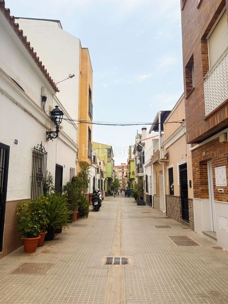 Foto b5f4c080-76ff-4f96-9776-5ccc96f08d95. Casa a schiera in Parque Ayala - Jardín de la Abadía - Huelín Málaga