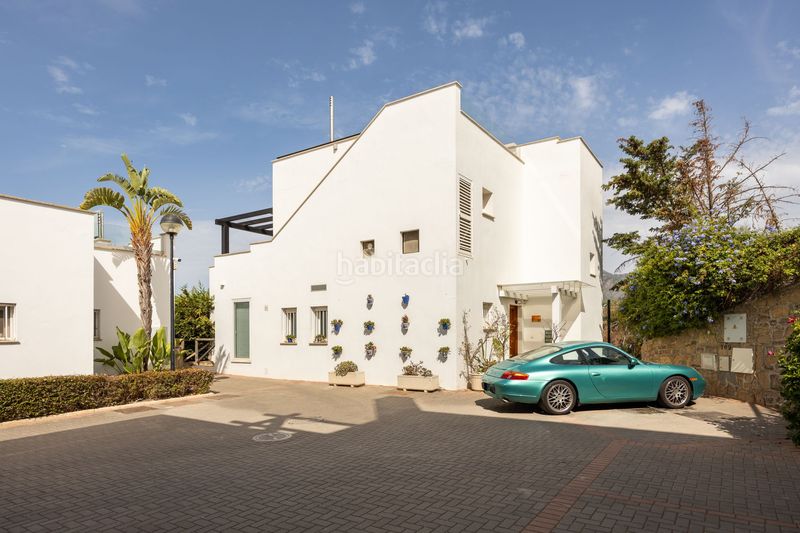 Foto d0542eaf-3e0c-4ce6-8cbf-06ea5520fba5. Chalet en Santa Clara Marbella