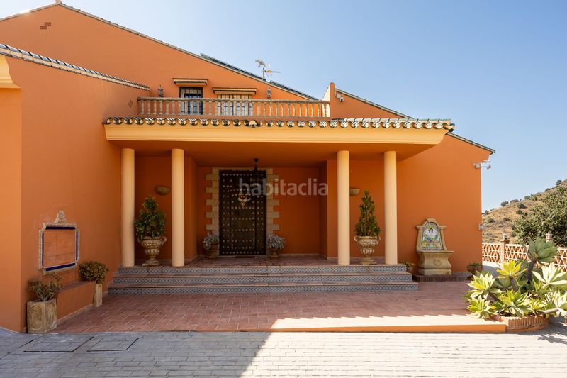 Foto c901cb0a-d162-481e-a83c-72f9da1d35b4. Masía en Almogía