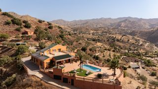 Masia a Almogía