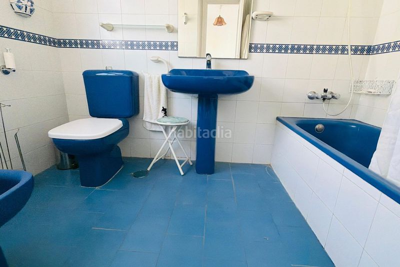 Foto 43a7868f-2d40-4de1-9517-b2ffdbdb92f2. Casa adossada a Los Boliches Fuengirola