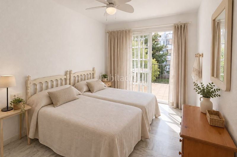 Foto 5ba094ce-fde6-4691-830b-107255f67d1d. Casa adossada a Los Boliches Fuengirola