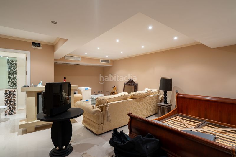 Foto 5a108079-0502-4f9d-97e9-5c383f5d7056. Casa a schiera in Los Naranjos Marbella