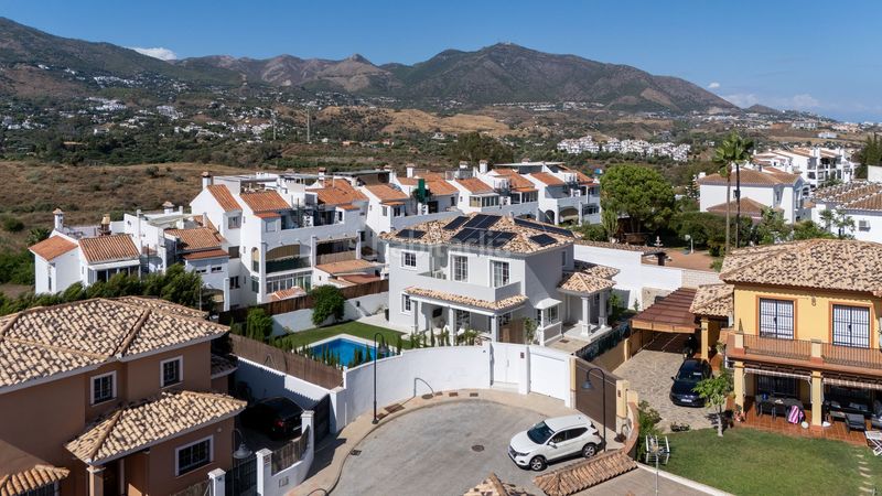 Foto c7d78df3-e20e-4507-aa3d-d846d6967656. Casa en campo de Mijas Mijas