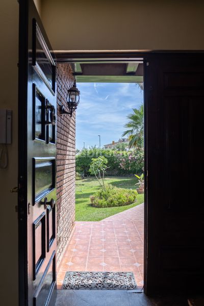 Foto 0b3f5b95-ea31-4d2d-9c58-2c625e2fd1d6. Casa a Miraflores del Palo Málaga