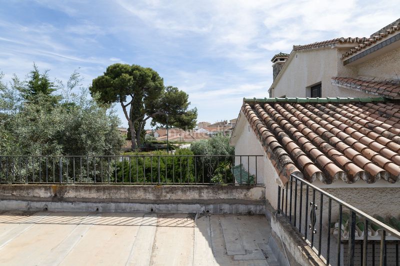 Foto e142bd38-dc54-4fb0-932d-924ec3692b07. Casa a Miraflores del Palo Málaga
