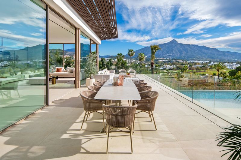 Foto 77f0b509-8a79-46d8-8097-3ba532e4a927. Chalet en Las Brisas Marbella