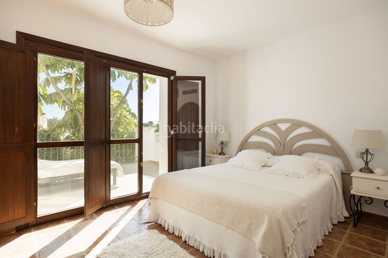 Foto eb91e19e-7c67-4034-ad7c-eee344e2b475. Xalet a Paraiso - Barronal Estepona