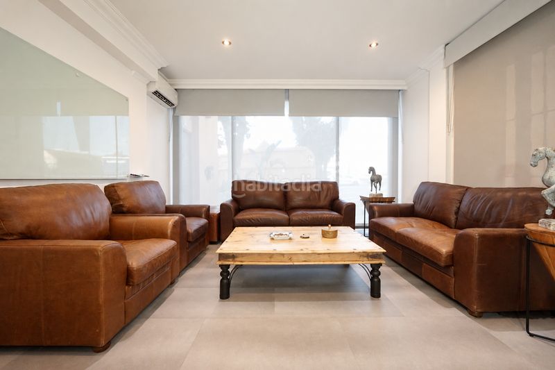 Foto 200d8daa-e67e-4159-9545-fd32b2b030bc. Local comercial a Paraiso - Barronal Estepona
