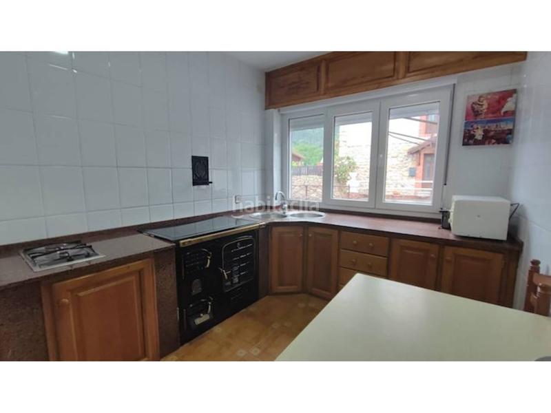 Foto 1d6c8121-2787-4e5f-adc4-709e8f3b4301. Casa se vende emblemática casa en nueva en Pría-Nueva-Hontoria-Naves Llanes