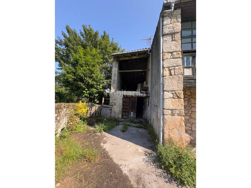 Foto aade9038-5c7b-4bef-a176-83766d98206d. Casa interesante complejo de viviendas para rehabilitar en san roque del acebal, en Llanes