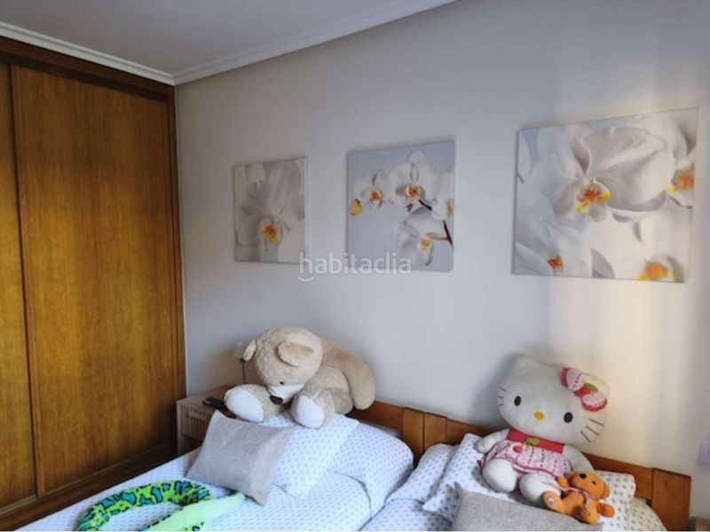 Foto 0feccb78-8232-4174-93d9-8ec789dbef4e. Pis amb calefacció aparcament a Pría-Nueva-Hontoria-Naves Llanes