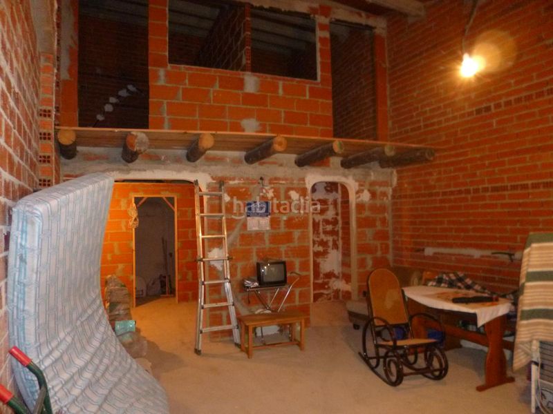 Foto b9edd977-e2e1-40b5-930f-bf7c1f30f68b. Casa amb aparcament a Parada de Rubiales