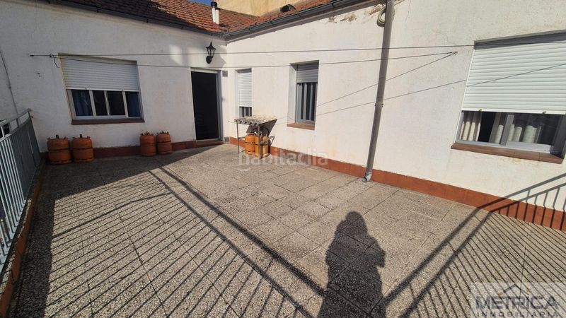 Foto e049a7b1-d668-4c7e-8aeb-c36944206bb0. Pis amb calefacció a Pizarrales Salamanca