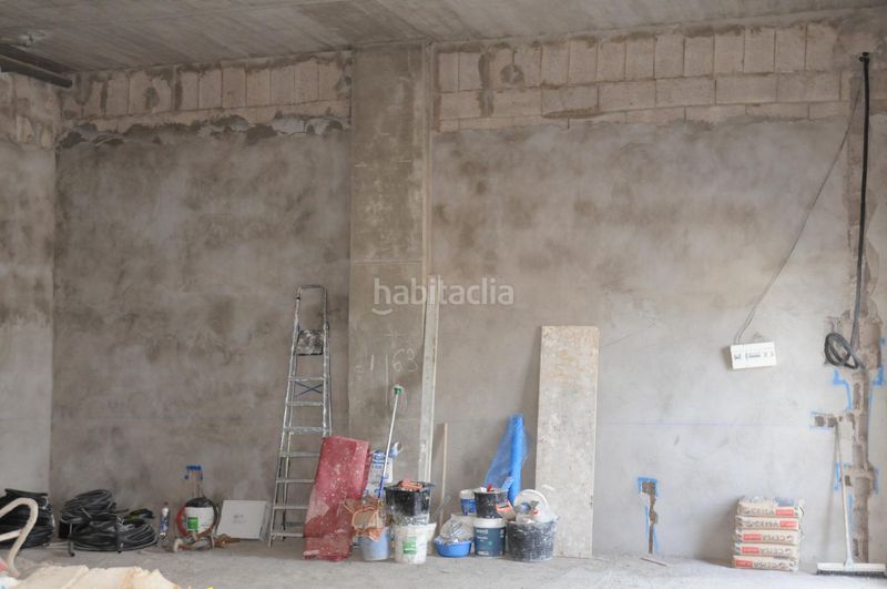 Foto f79ac890-70c4-45b3-8484-9d14370c26cc. Alquiler local comercial se alquila amplio local comercial en arnao, en Telde