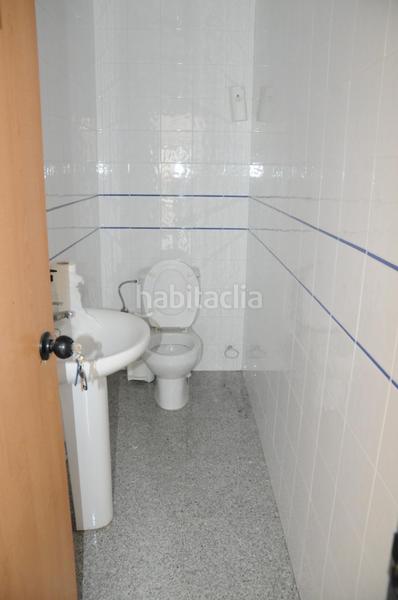 Foto a0799dcc-620e-4bb2-a1cb-21420f6fb633. Location local commercial dans San Juan Telde