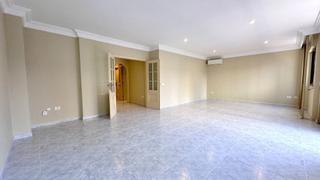 Miete Etagenwohnung in Toscal. Alquiler de amplio piso en el centro de santa cruz de tenerife