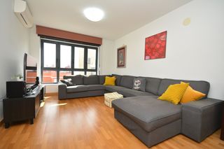 Àtic a Benavides. Ático con terraza privada y placas solares en el centro de santa