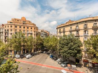 Gebäude  Carrer de provença. Excelente finca regia!!!