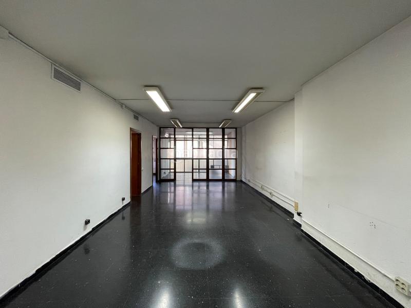 Foto c6254fc0-61c9-461f-9219-9264985c16a7. Location bureau dans Sant Ramon - Maternitat Barcelona