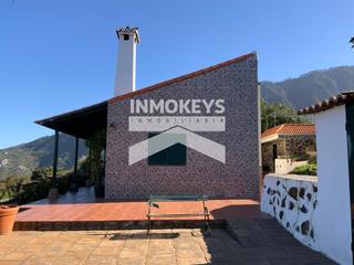 Terreno residencial  La cañada. Estupenda finca con casa en la orotava