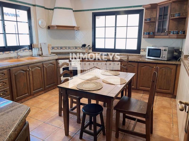 Foto 0a64416c-a0b4-4245-a940-287383d1878f. Maison avec parking piscine dans Sauzal (El)