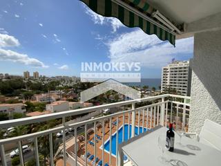 Pis  Venezuela. Apartamento con terraza y piscina en costa adeje