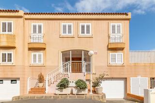 Maison jumelée à Calle pepe garcía fajardo 14. ¡exclusivo chalet en venta en las palmas de gran canaria!